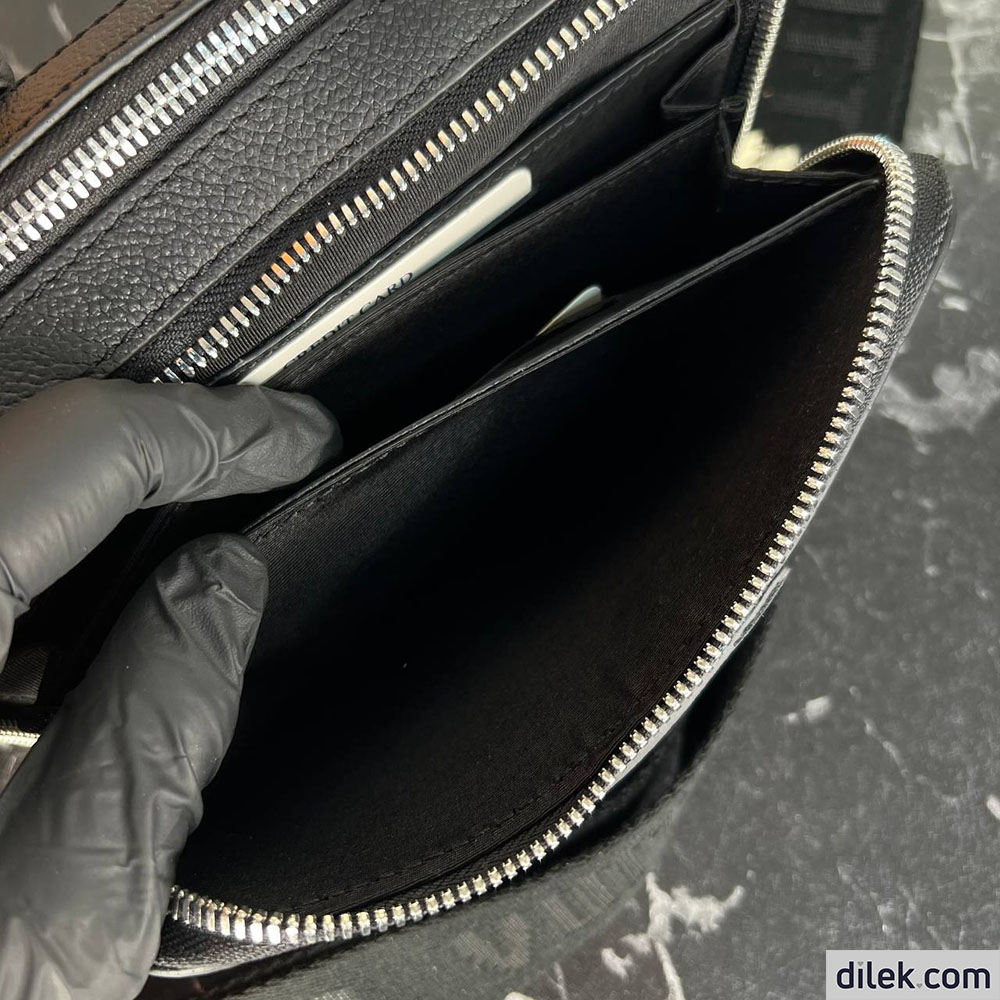 Louis Vuitton Alpha Wearable Wallet