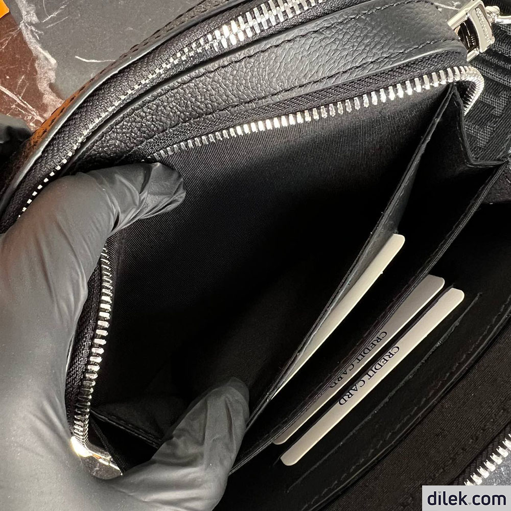 Louis Vuitton Alpha Wearable Wallet