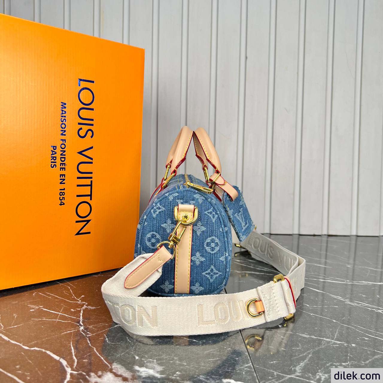 Louis Vuitton Keepal Bandouliere 25 Denim