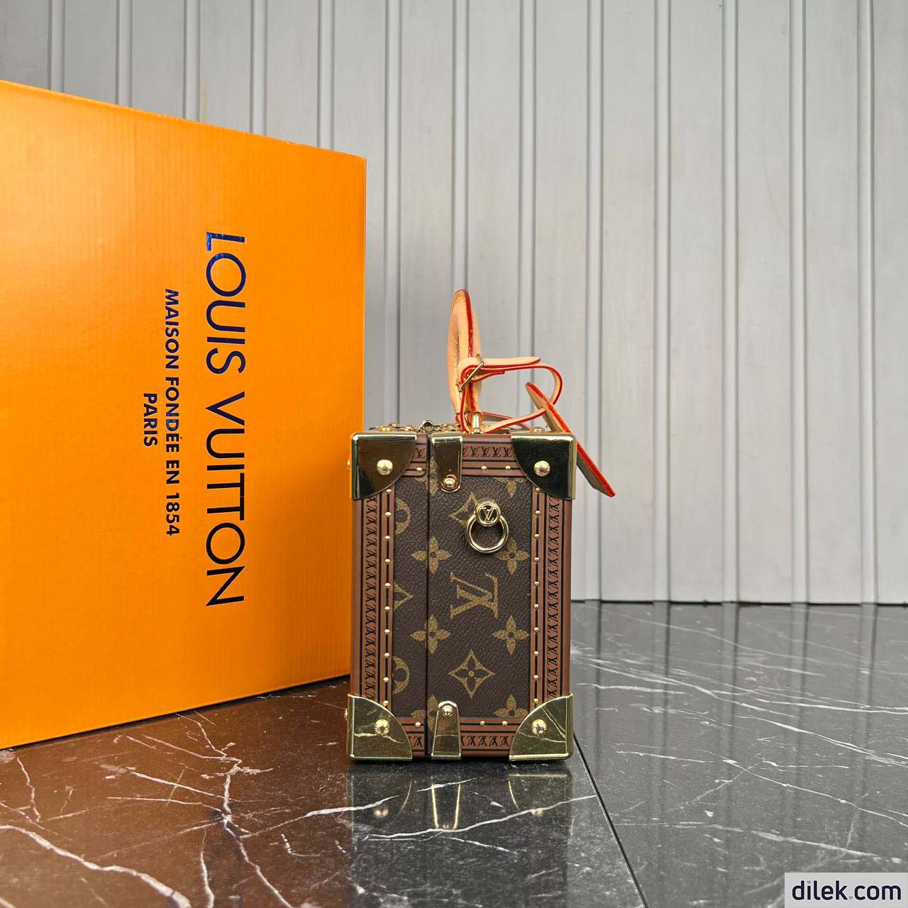 Louis Vuitton Petite Valise