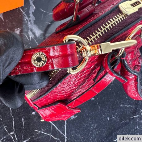 Louis Vuitton Alma BB