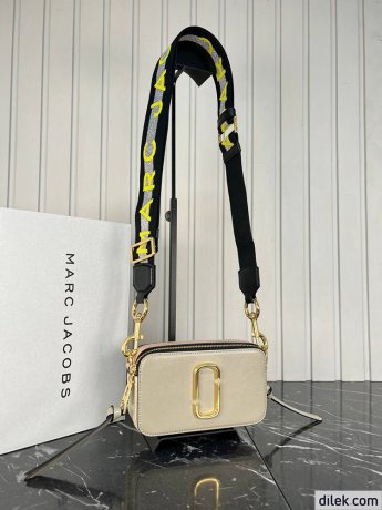 Marc Jacobs The Snapshot