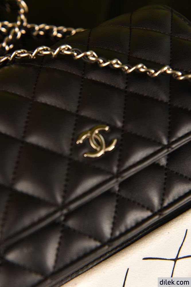 Chanel Classic Wallet On Chain