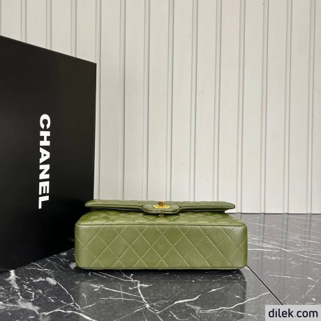 Chanel 2.55 Handbag