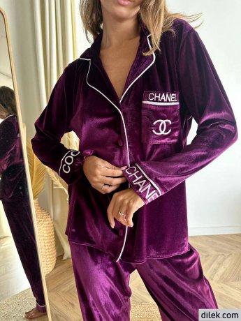 Chanel Women Velvet Pajamas
